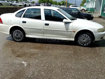 Opel Vectra 2002 года за 1 400 000 тг. в Актобе – фото 7