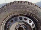 Диски с двумя резиной за 80 000 тг. в Петропавловск