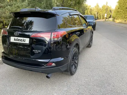 Toyota RAV4 2017 года за 12 000 000 тг. в Алматы – фото 2