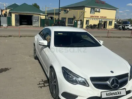 Mercedes-Benz E 200 2017 года за 14 000 000 тг. в Актобе – фото 2