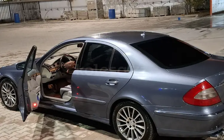 Mercedes-Benz E 280 2006 годаfor5 500 000 тг. в Актау