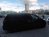 Kia Carnival 2017 годаүшін10 200 000 тг. в Астана – фото 4