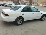 Toyota Camry 1998 годаfor3 000 000 тг. в Жанаозен – фото 2