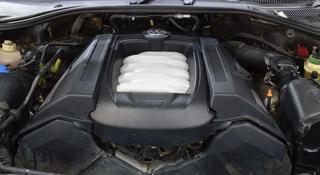 Контрактный двигатель AXQ 4.2 на Volkswagen Tuareg за 800 000 тг. в Астана