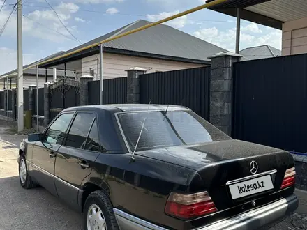 Mercedes-Benz E 200 1995 года за 2 000 000 тг. в Алматы – фото 4