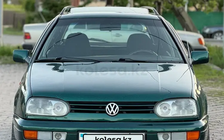 Volkswagen Golf 1995 года за 2 999 999 тг. в Алматы