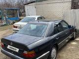 Mercedes-Benz E 200 1991 года за 1 400 000 тг. в Уральск