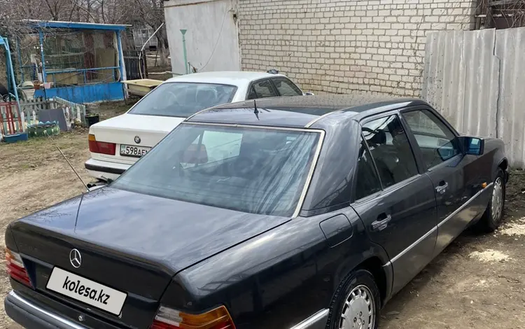 Mercedes-Benz E 200 1991 года за 1 400 000 тг. в Уральск