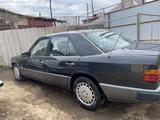 Mercedes-Benz E 200 1991 года за 1 400 000 тг. в Уральск – фото 3