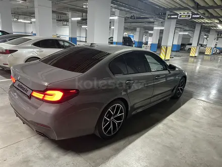 BMW 530 2021 года за 29 000 000 тг. в Астана – фото 6