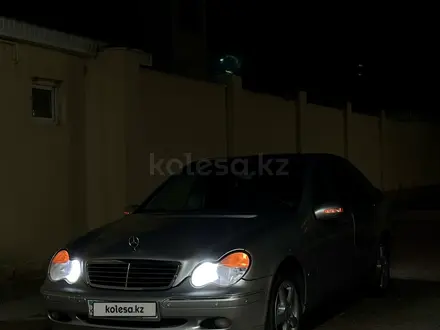 Mercedes-Benz C 200 2001 года за 2 650 000 тг. в Тараз – фото 4