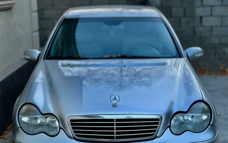 Mercedes-Benz C 200 2001 года за 2 650 000 тг. в Тараз