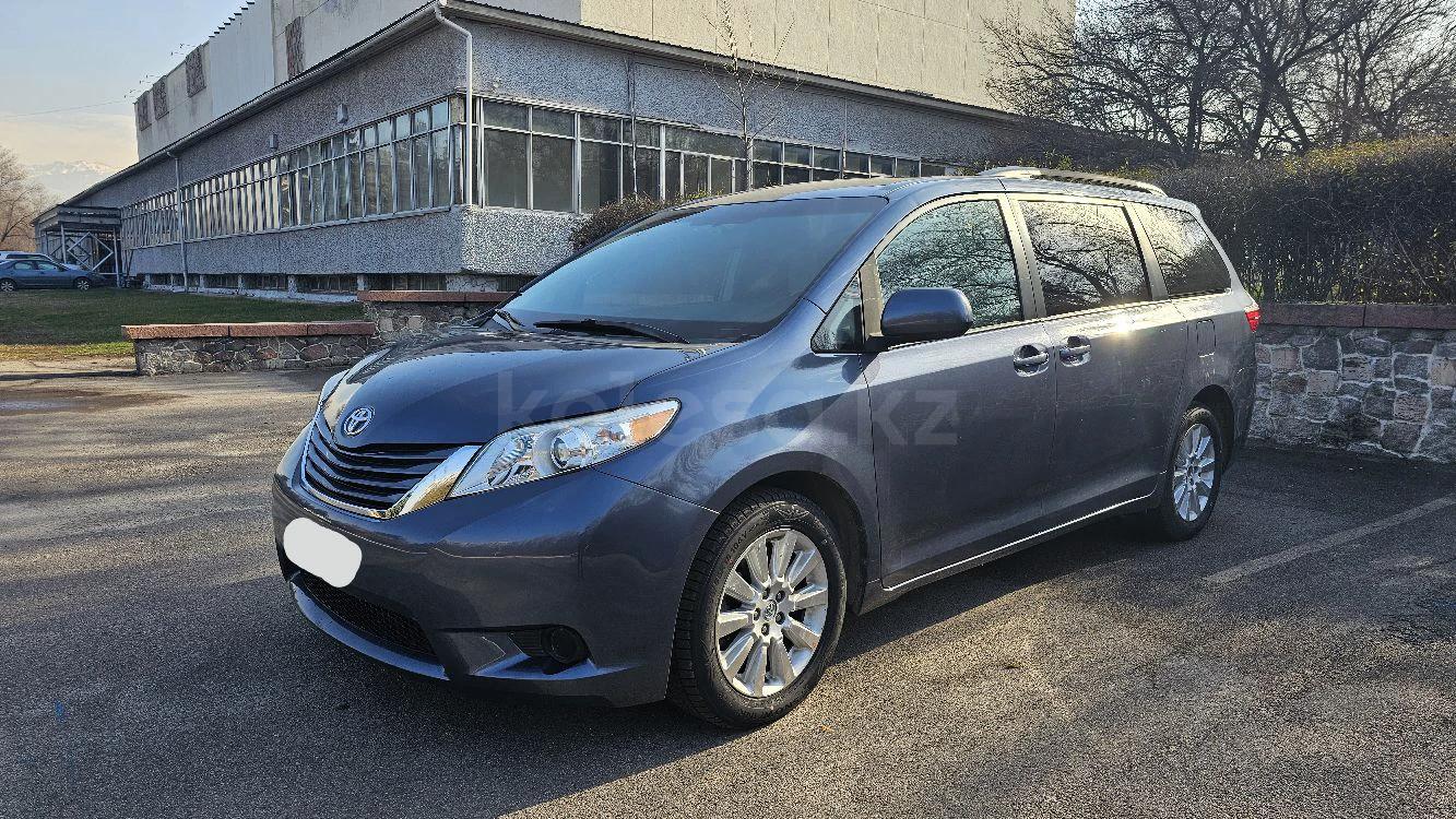 Toyota Sienna 2015 г.