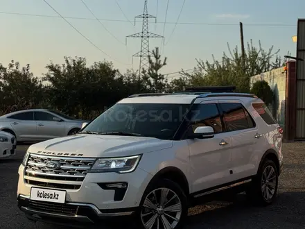 Ford Explorer 2018 года за 12 500 000 тг. в Алматы – фото 4