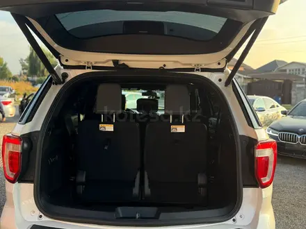 Ford Explorer 2018 года за 12 500 000 тг. в Алматы – фото 22