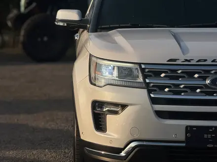 Ford Explorer 2018 года за 12 500 000 тг. в Алматы – фото 3