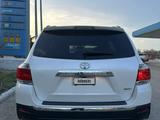 Toyota Highlander 2013 года за 8 500 000 тг. в Актобе – фото 5