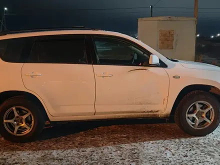 Toyota RAV4 2006 года за 5 300 000 тг. в Актобе – фото 3