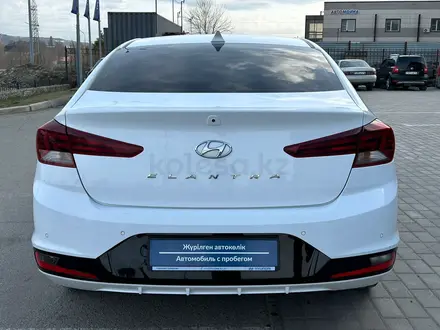 Hyundai Elantra 2019 годаүшін8 890 000 тг. в Усть-Каменогорск – фото 4