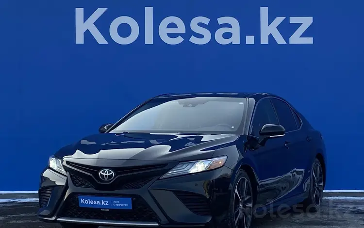 Toyota Camry 2018 года за 15 010 000 тг. в Алматы