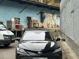 Toyota Camry 2021 годаfor16 900 000 тг. в Астана – фото 2