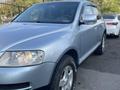 Volkswagen Touareg 2005 годаүшін4 400 000 тг. в Алматы