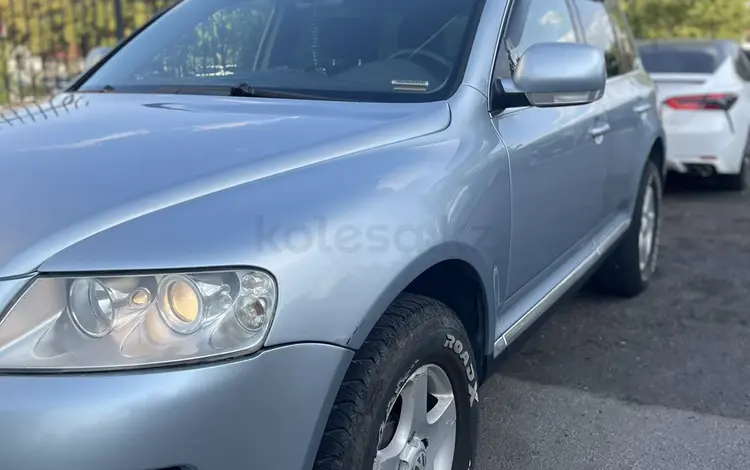Volkswagen Touareg 2005 годаүшін4 400 000 тг. в Алматы