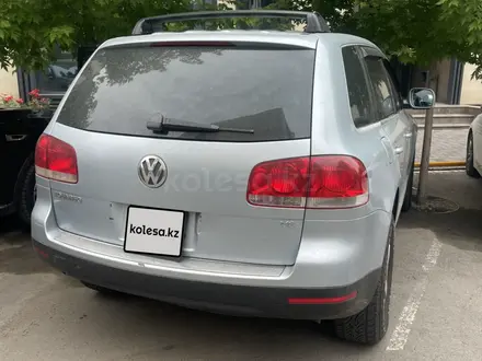 Volkswagen Touareg 2005 года за 4 400 000 тг. в Алматы – фото 7