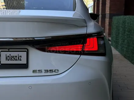 Lexus ES 350 2019 года за 24 500 000 тг. в Астана – фото 8