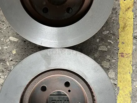 Тормозной диск камри 70 за 19 000 тг. в Шымкент
