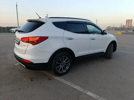 Hyundai Santa Fe 2014 года за 9 150 000 тг. в Алматы – фото 3