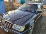 Mercedes-Benz E 260 1992 годаfor800 000 тг. в Житикара