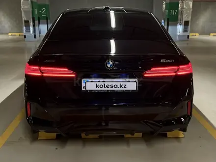 BMW 530 2024 года за 37 000 000 тг. в Астана