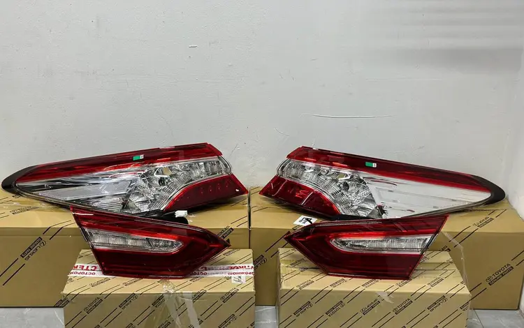 Фонарь, крышка багажника, фартук, усилитель бампера Toyota Camry 70 за 100 000 тг. в Алматы