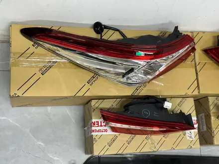 Фонарь, крышка багажника, фартук, усилитель бампера Toyota Camry 70 за 100 000 тг. в Алматы – фото 4