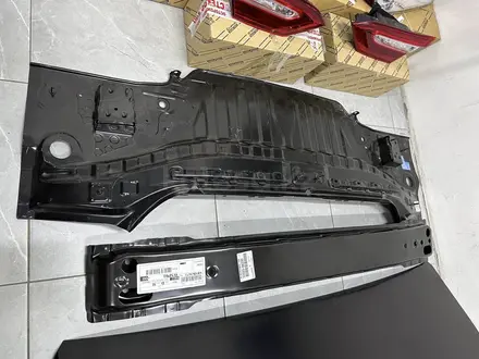 Фонарь, крышка багажника, фартук, усилитель бампера Toyota Camry 70 за 100 000 тг. в Алматы – фото 6