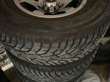 Резина на дисках 265/70 R16 в отличном состояние стояли на Сюрфе за 250 000 тг. в Усть-Каменогорск – фото 2