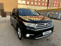 Toyota Highlander 2012 года за 12 800 000 тг. в Караганда