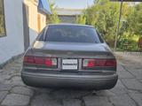 Toyota Camry 2000 года за 3 250 000 тг. в Талдыкорган – фото 3