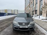 Volkswagen Jetta 2006 года за 3 600 000 тг. в Астана – фото 5