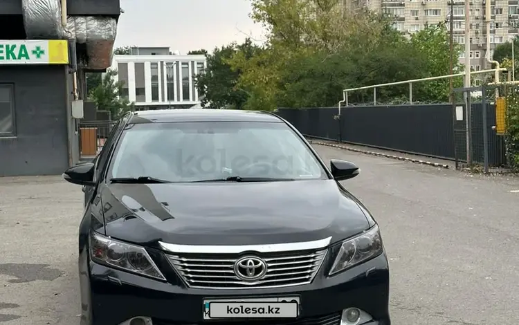 Toyota Camry 2014 года за 8 600 000 тг. в Алматы