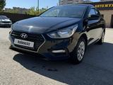 Hyundai Accent 2019 года за 7 200 000 тг. в Актобе – фото 2