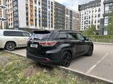 Toyota Highlander 2014 года за 13 500 000 тг. в Астана