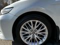 Toyota Camry 2021 годаfor15 000 000 тг. в Астана – фото 10