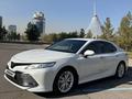 Toyota Camry 2021 года за 15 000 000 тг. в Астана