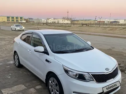 Kia Rio 2015 года за 3 900 000 тг. в Атырау – фото 3