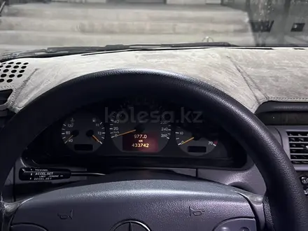 Mercedes-Benz E 320 2001 года за 4 200 000 тг. в Шымкент – фото 8