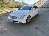 Mercedes-Benz CLS 350 2005 годаfor8 700 000 тг. в Атырау – фото 4