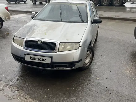 Skoda Fabia 2002 года за 800 000 тг. в Уральск – фото 2