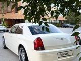 Chrysler 300C 2005 года за 4 000 000 тг. в Атырау – фото 5